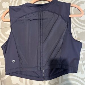 Lululemon cropped top